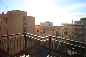 Apartment | 1 bedroom - Vittorio Veneto 9 Int 20 (Borghetto Santo Spirito)