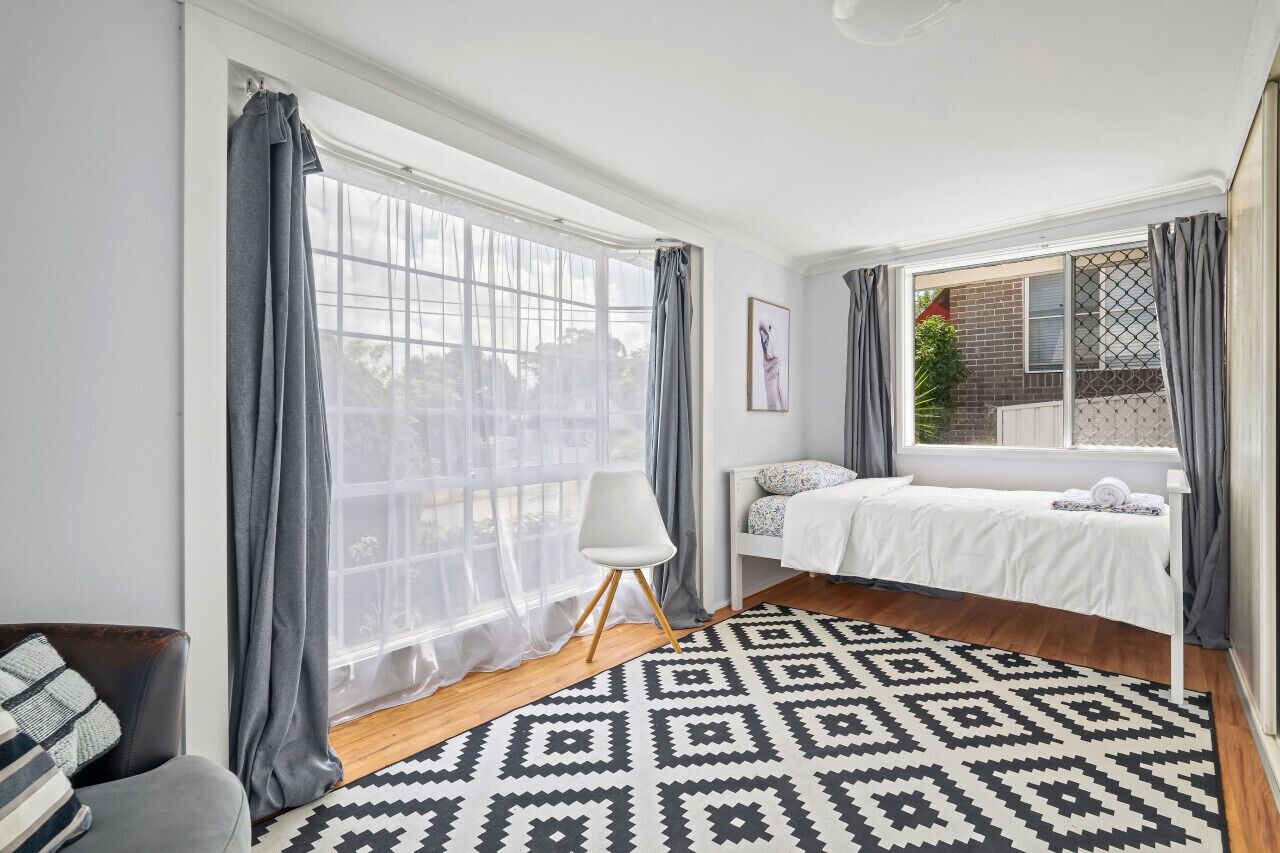 4 bedrooms, desk, iron/ironing board, free WiFi