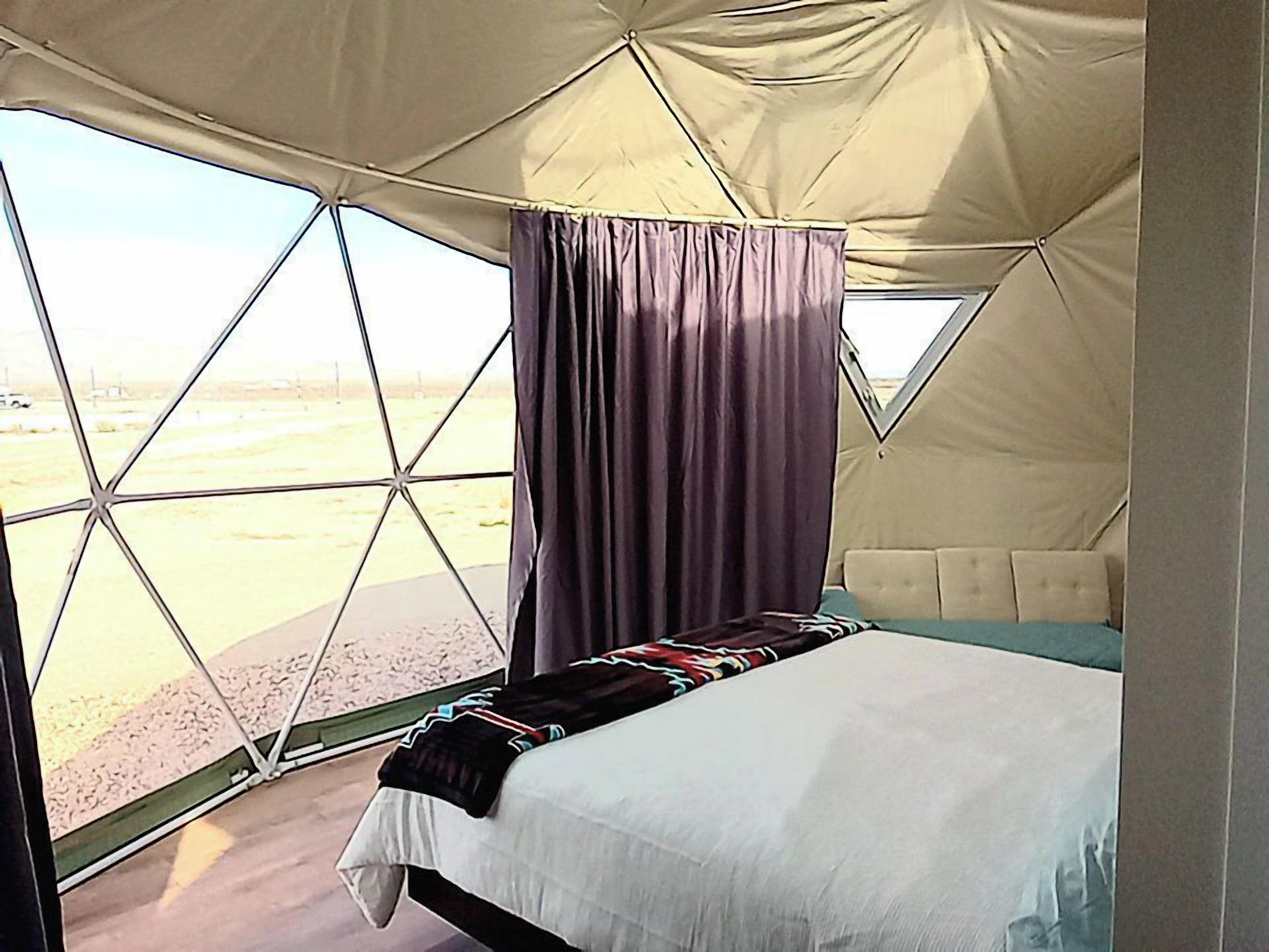 Comfort-Zelt | Hochwertige Bettwaren, individuell dekoriert, individuell eingerichtet