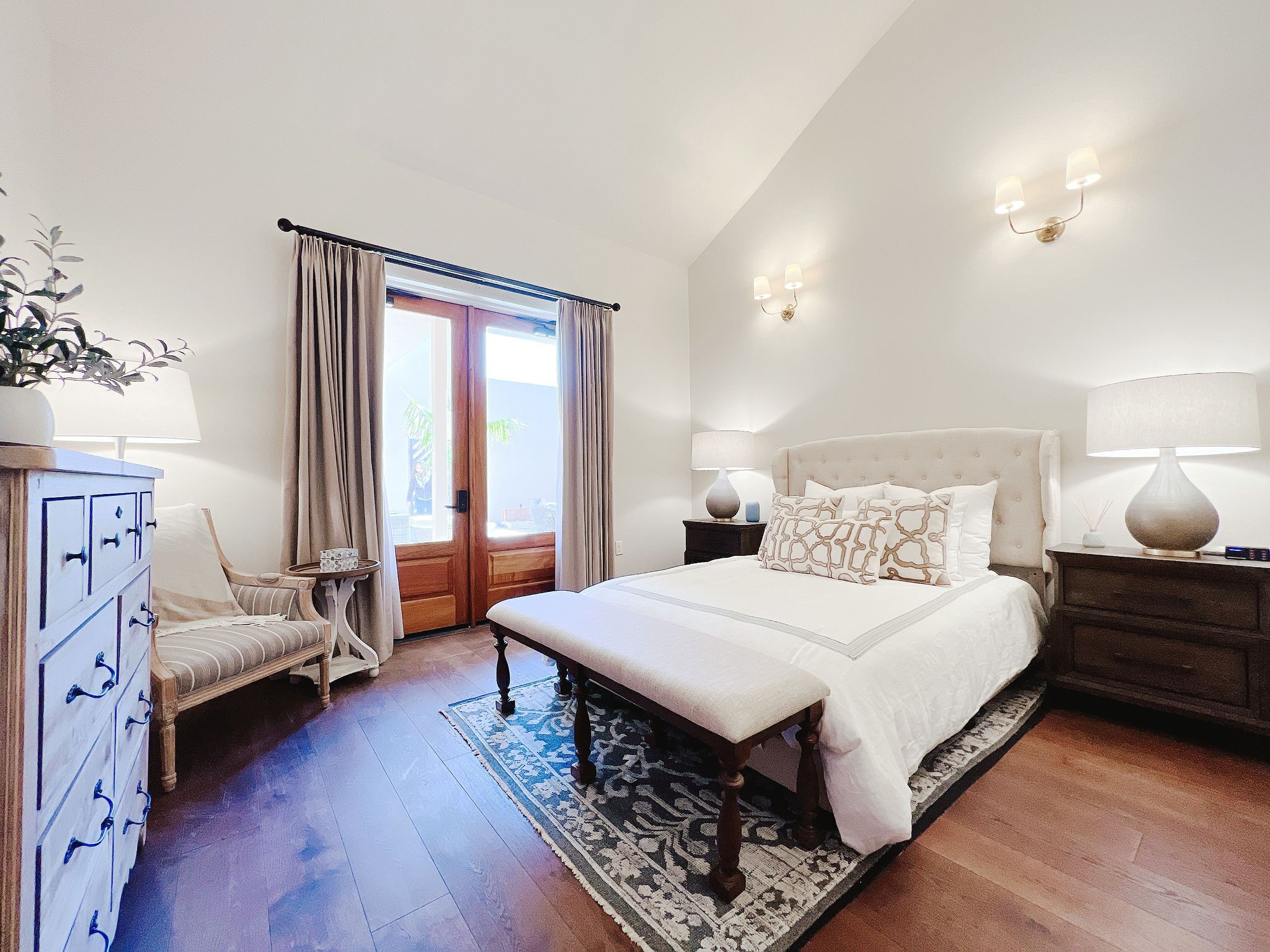 Literie de qualité supérieure, décoration personnalisée