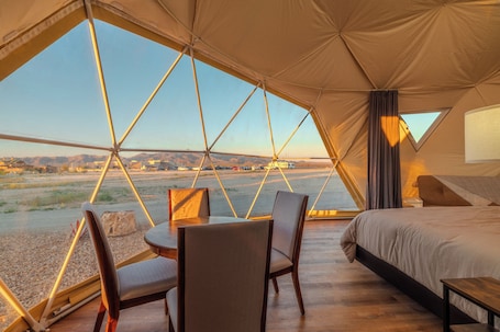 Deluxe Tent | Living area | Smart speakers