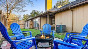 Terrace/patio - Urban Retreat: Near Downtown
 (Dallas)