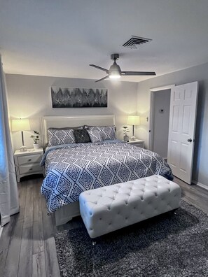 3 soverom, strykejern/-brett, wi-fi og sengetøy