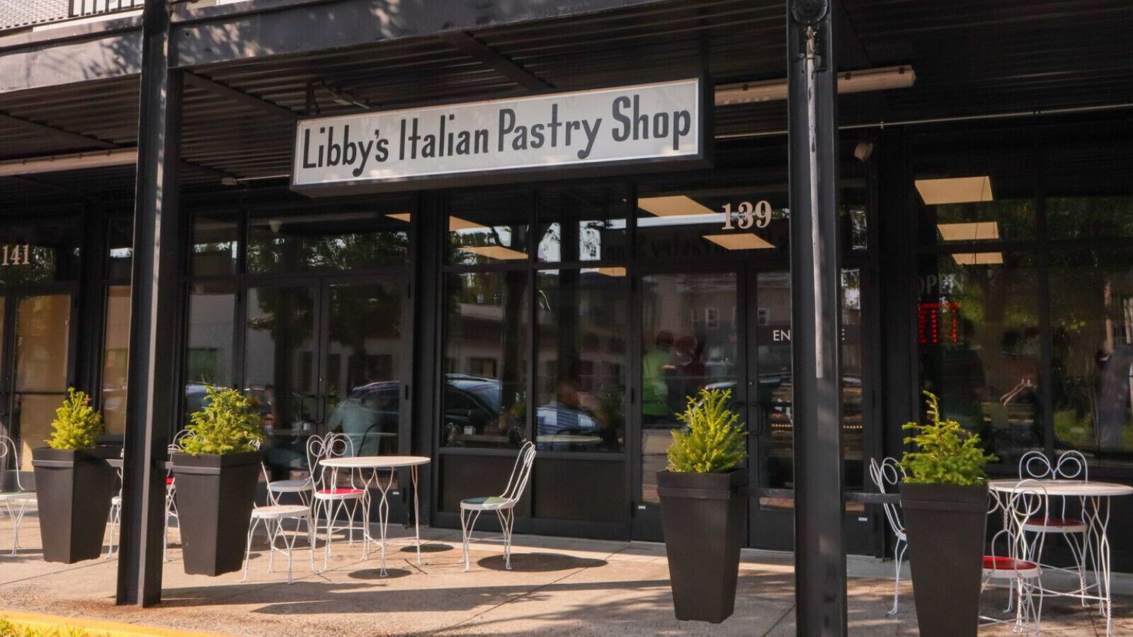 屋外ダイニングエリア