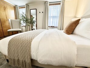 1 habitación, escritorio, wifi gratis y ropa de cama 