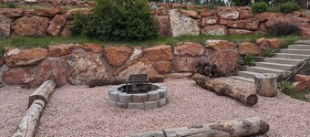 Cozy Apartment in the Beauty of the Black Hills