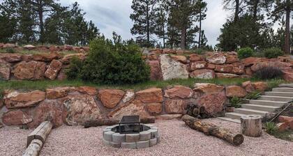 Cozy Apartment in the Beauty of the Black Hills