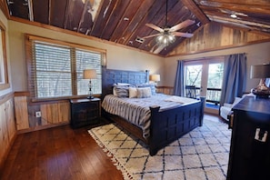 3 bedrooms, desk, iron/ironing board, WiFi (free) - Mountain Oasis | 3BR Luxury Cabin • Hot Tub • Game Room • Pet-Friendly (Blue Ridge)