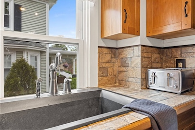 Plymouth Charm: Spacious Home, Firepit, Dog-Friendly, Walk to Harbor, Restaurants, and Shopping
