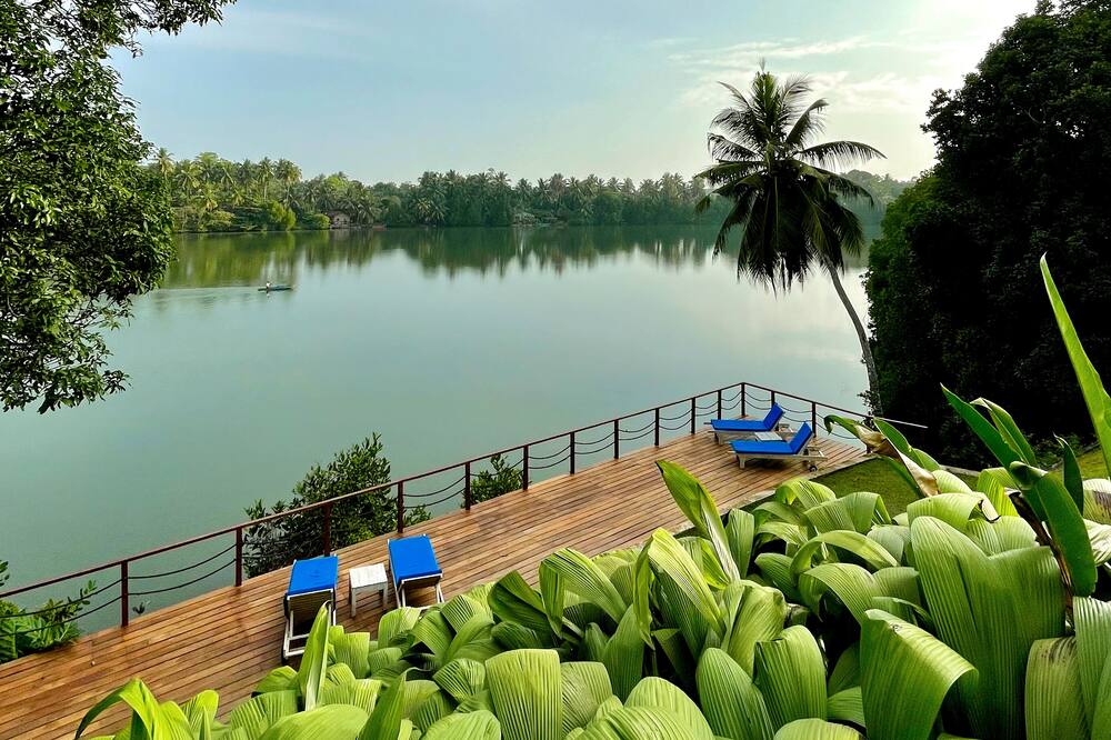 33 Lake Terrace