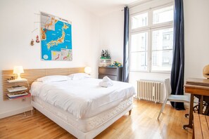 2 sovrum, internet och sängkläder