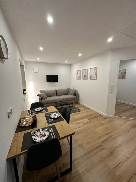 Ferienwohnung "Am Tillysee In Wardenburg" Mit Privater Terrasse Und Wlan - Wardenburg