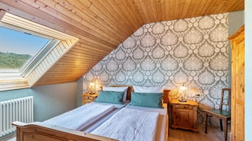 2 bedrooms, free WiFi, bed sheets