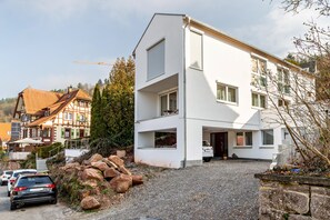 Exterior - Studio Apartment ' In der Stadt und Natur' with Wi-Fi (Calw)