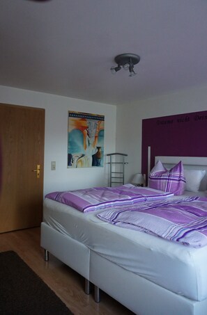 2 habitaciones, wifi gratis y ropa de cama 