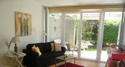 Holiday Home 'Guesthouse Mellenberg' with Private Terrace, Private Garden and Wi-Fi