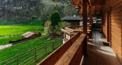 Spacious holiday home near the Rauris ski area