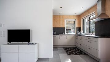 Kühlschrank, Ofen, Herdplatte, Geschirrspüler