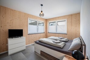 1 quarto, escrivaninha, Wi-Fi de cortesia, roupa de cama