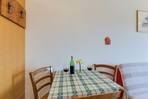 Family Apartment, Multiple Bedrooms (Tourist Farm Tonin - Apartment 2) | Dining - Tourist Farm Tonin Apartments (Koper)