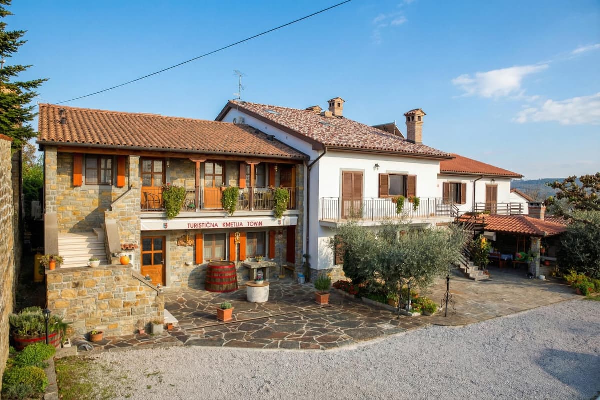 Family Apartment, Multiple Bedrooms (Tourist Farm Tonin - Apartment 1) | BBQ/picnic area