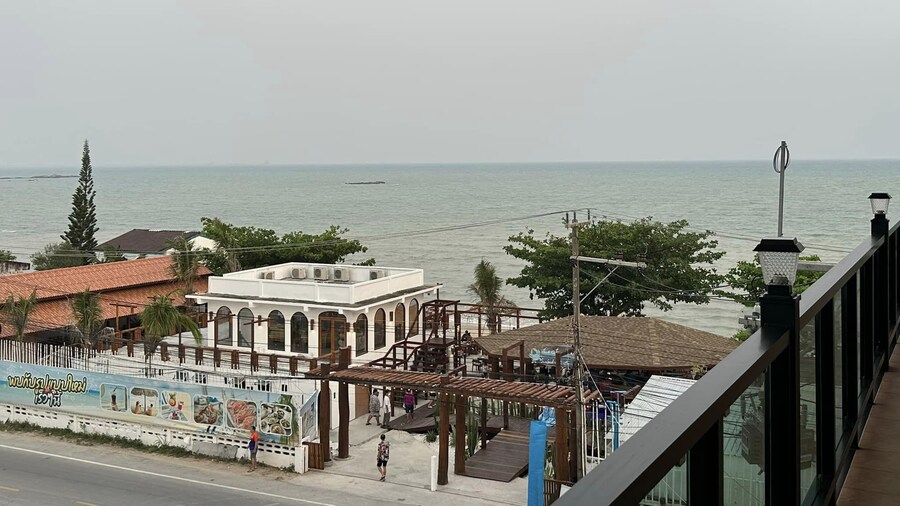 Triple O Phala Beach