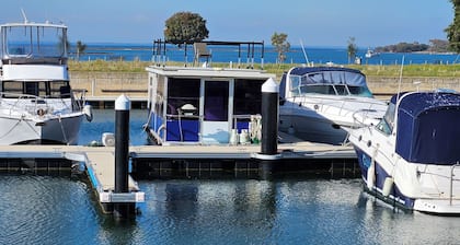 ACCOMMODATION ONLY.
Location - Mandurah Quay Resort and Boundry Island Brewery.