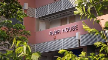 Bagian depan properti