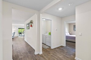 4 Schlafzimmer, Bügeleisen/Bügelbrett, WLAN, Bettwäsche