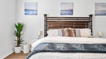 1 habitación, tabla de planchar con plancha, wifi gratis y ropa de cama