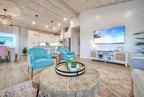 智能电视、办公室