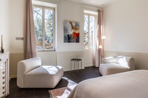 5 slaapkamers, een strijkplank/strijkijzer, gratis wifi, beddengoed