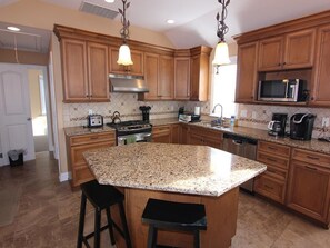 Fridge, microwave, oven, stovetop - 5709 Landis, Unit:South (Sea Isle City)