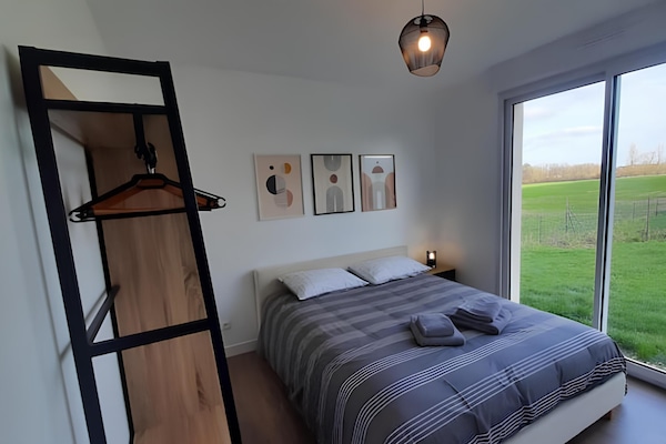 4 bedrooms, travel crib, free WiFi, bed sheets