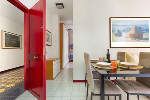 Apartment | Esszimmer