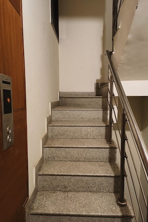 Restaurant - Greenleaf Apartment And Suites, Greater Kailash 1 (New Delhi)