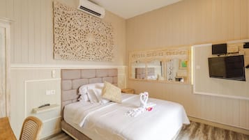 Villa, 2 Bedrooms, Private Pool | Desk, blackout curtains, iron/ironing board, free WiFi