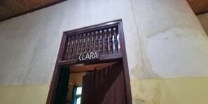 Dortoir Partagé Classique | Bureau, Wi-Fi gratuit, draps fournis