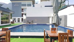Outdoor pool - Orient De Galera Beach Resort By Zuzu (Puerto Galera)