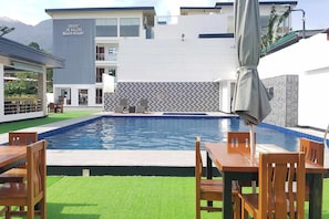 Outdoor pool - Orient De Galera Beach Resort By Zuzu (Puerto Galera)