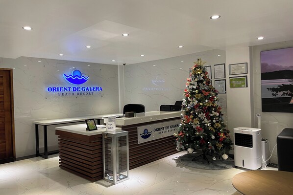 Lobby - Orient De Galera Beach Resort By Zuzu (Puerto Galera)