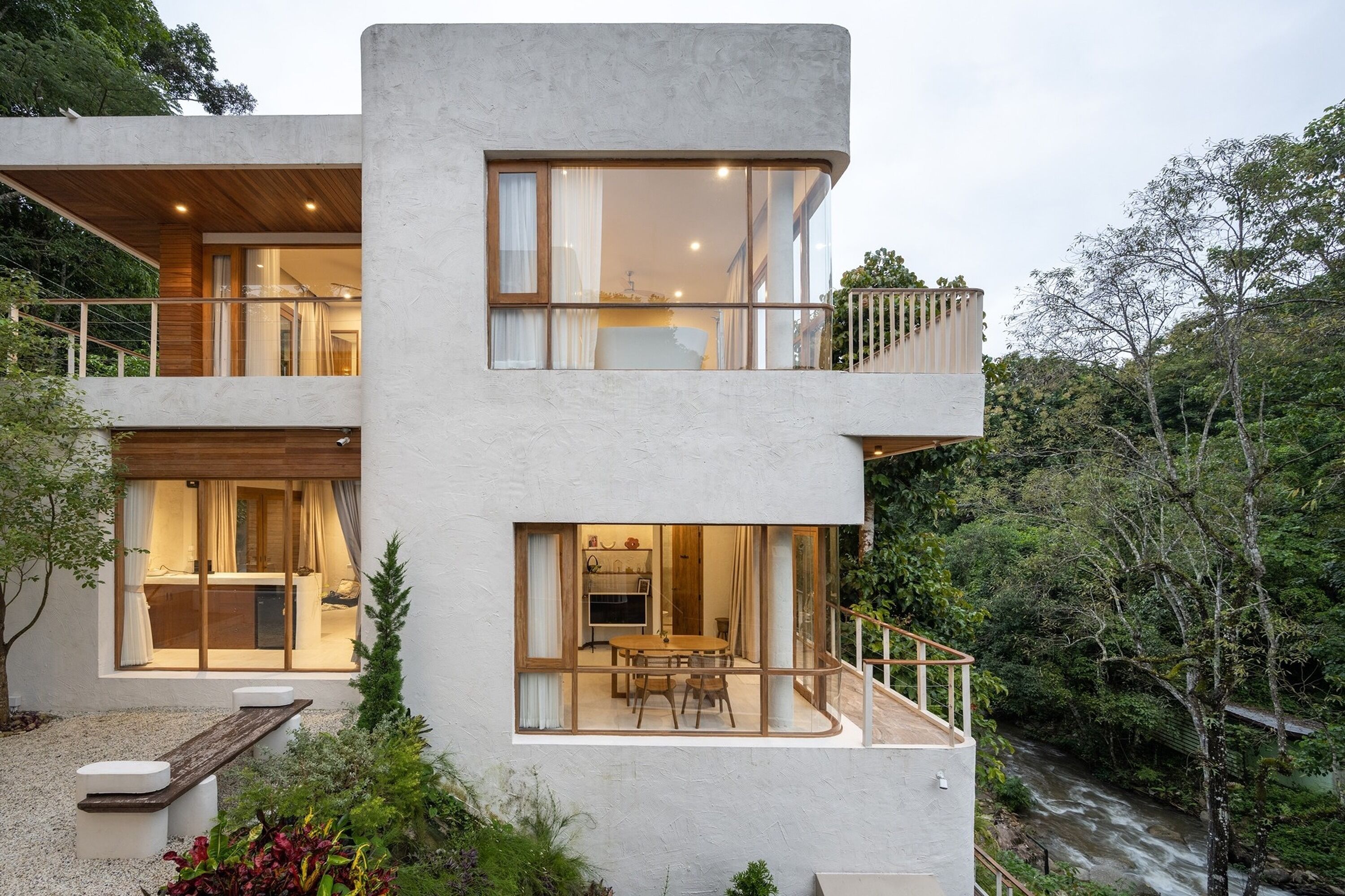 Una scrivania, letti aggiuntivi (a pagamento), Wi-Fi gratuito, lenzuola