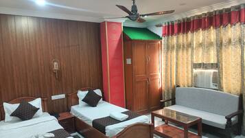 Premium Double Room, City View | Egyptian cotton sheets, premium bedding, memory foam beds, desk