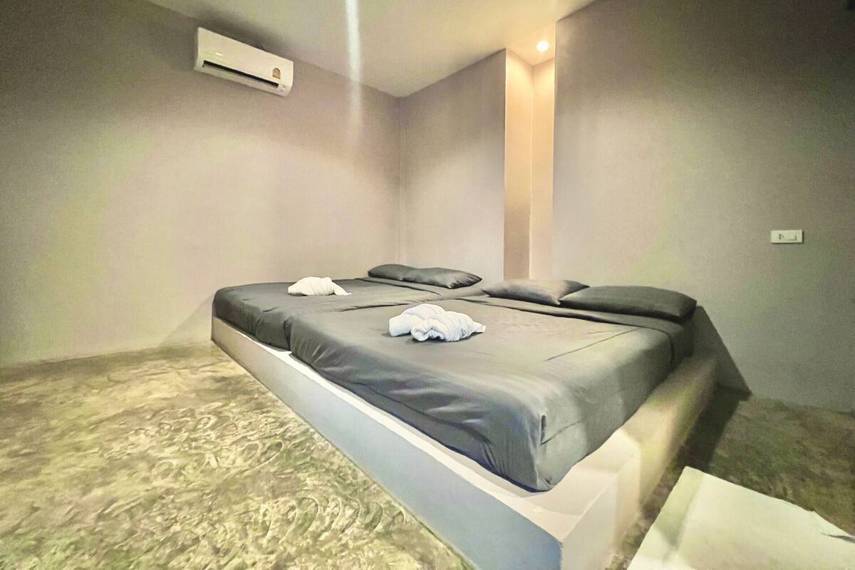 Doppia Standard, 2 letti queen | 1 camera, Wi-Fi gratuito