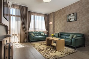 Superior One-Bedroom Apartment - Green | City view - Sevtopolis Apartments (Kazanlak)