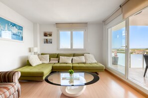 TV - ROYAL MARINE 2 314 Roses (Rosas / Roses)