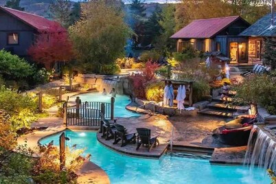 Blue Mountain Village Townhome 3 Bedroom w Shuttle