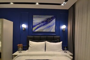 Family Apartment, Kitchen, City View | 1 bedroom, Egyptian cotton sheets, premium bedding, down comforters - Grand Bazaar Apart (Istanbul)