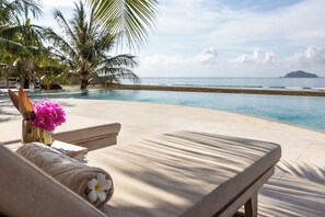 Outdoor pool - Eliana Resort And Spa (Rote Island)