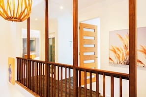 Interior - The Lake Palace (Murrays Beach)